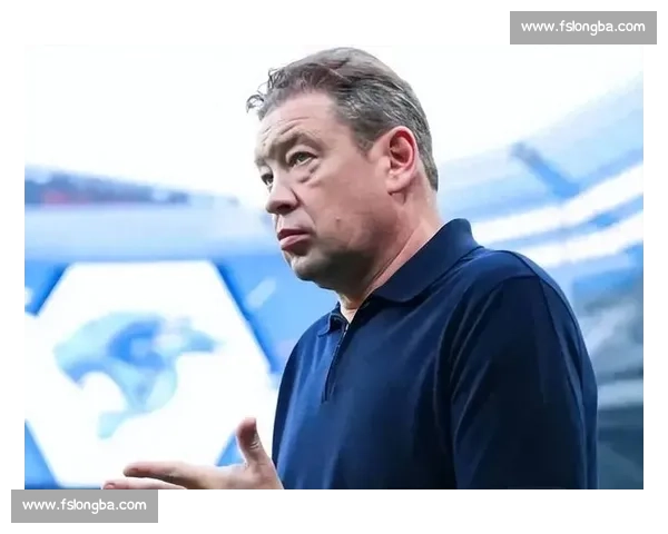 斯帅痛惜朱蒋:强过俄同龄后卫,留洋缺位成遗憾 斯帅痛惜朱蒋:强过俄同龄后卫,留洋缺位成遗憾